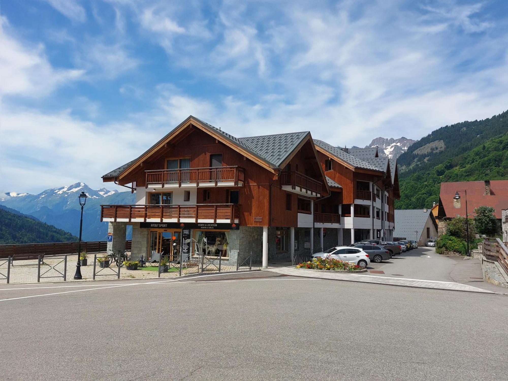 Aparthotel Terresens - Le Saphir Vaujany Exterior foto